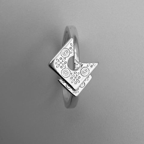 Chipped Square Ring