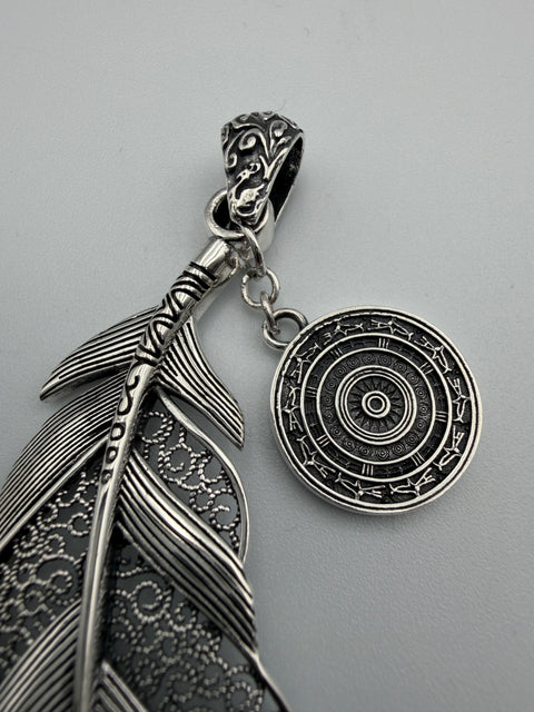 Pendant “Feather”