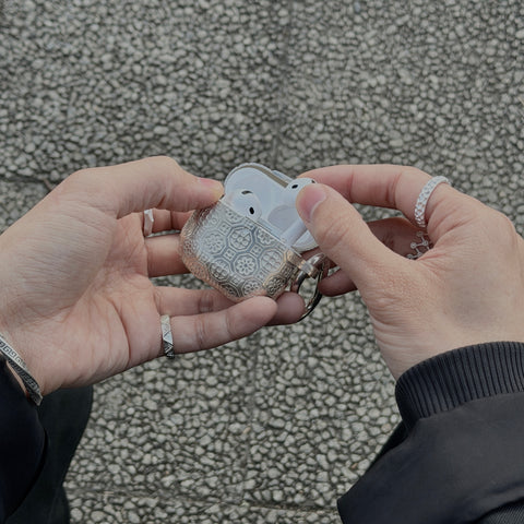 Silver Case for AirPods 4 (Mark 2)