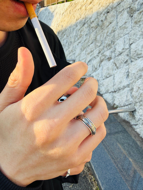 フィジェットリングとは？メンズにおすすめのシンプルでおしゃれなストレス解消アイテム