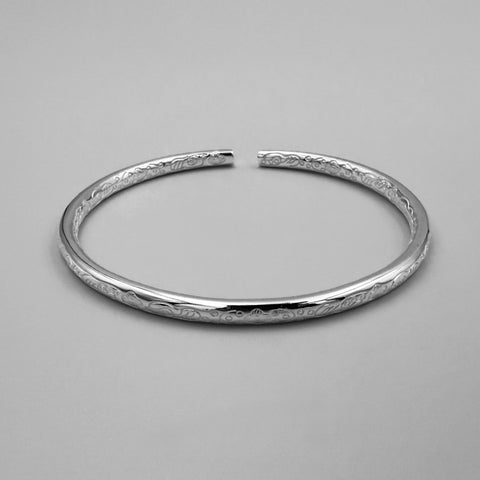 Flower Pattern Bangle