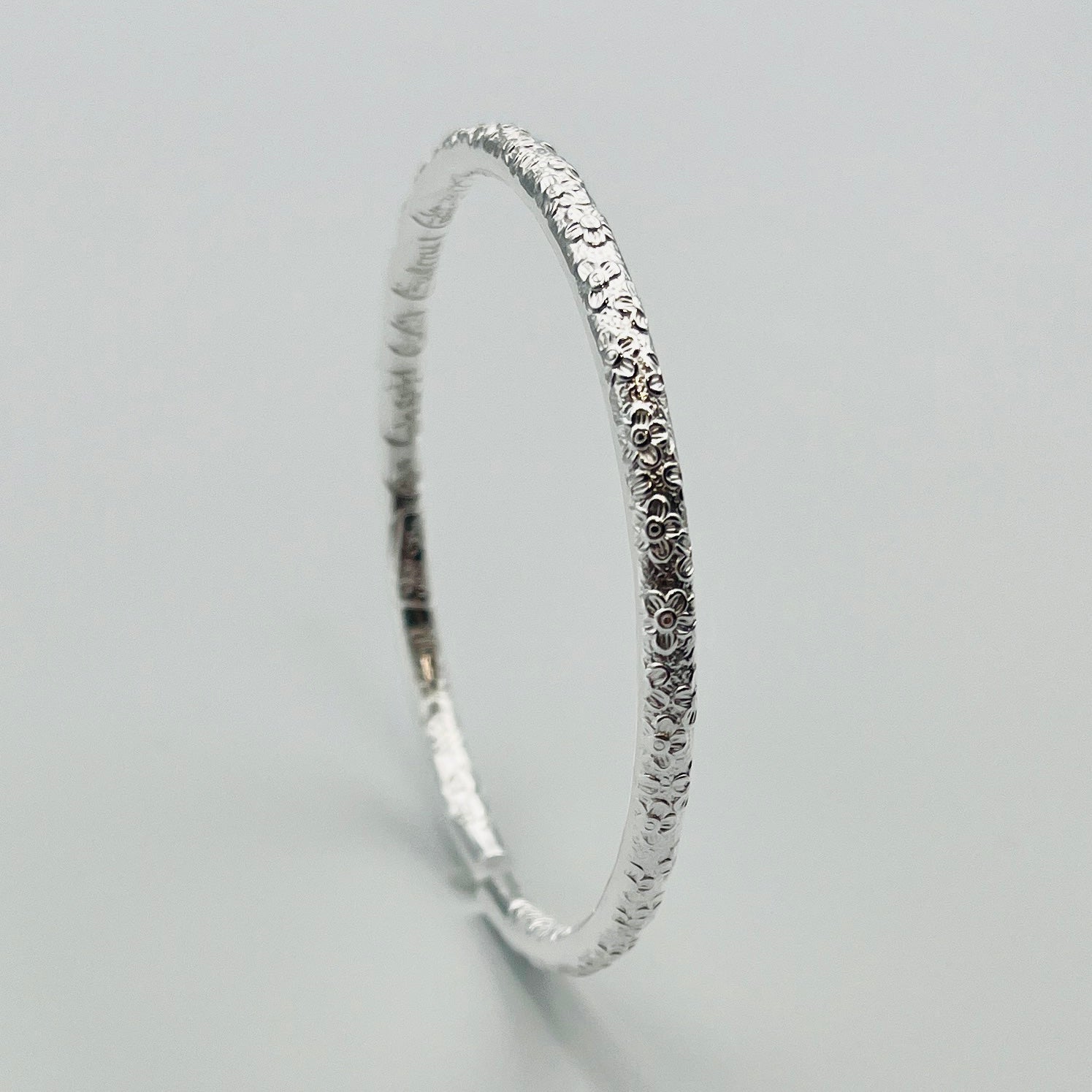 Flower” Bangle – CRAFT TALES