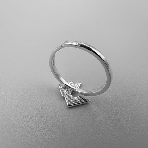 Chipped Square Ring