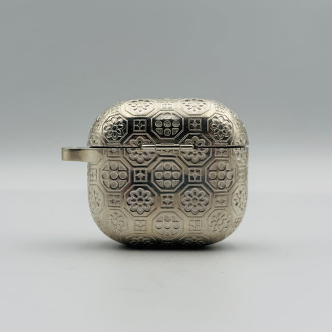 Silver Case for AirPods 4 (Mark 2)